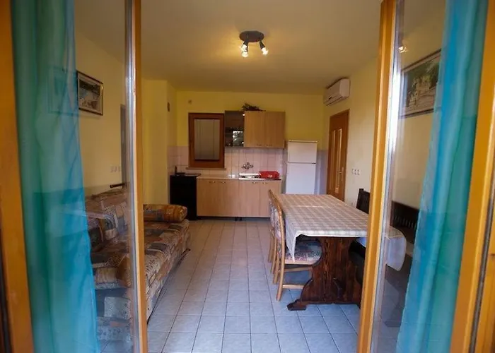 One-bedroom With Terrace In 3542-4 شقة بوفايل