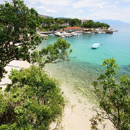 Apartman One-bedroom With Terrace In 3542-4 Povile