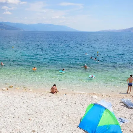 One-bedroom With Terrace In 3542-4 *