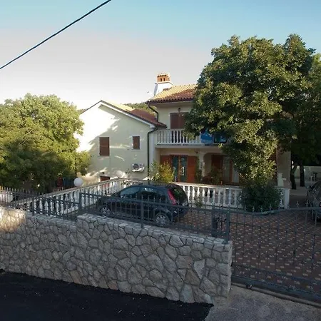 One-bedroom With Terrace In 3542-4