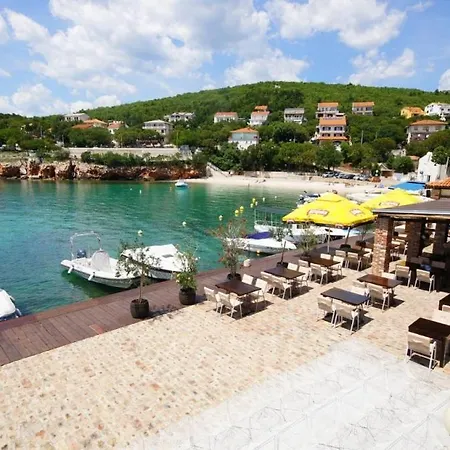 One-bedroom With Terrace In 3542-4 *