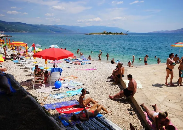 One-bedroom With Terrace In 3542-4